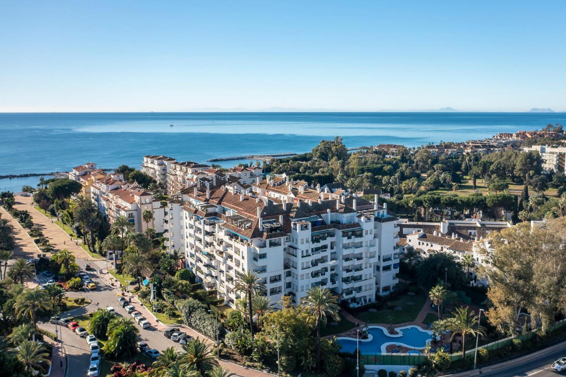 Apartamento 2 Bedroom In Medina Garden - Puerto Banus Marbella